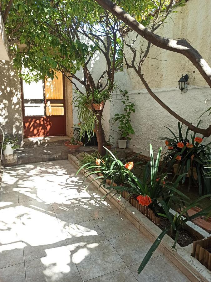 Aegina Town Traditional Lemon House Екстер'єр фото